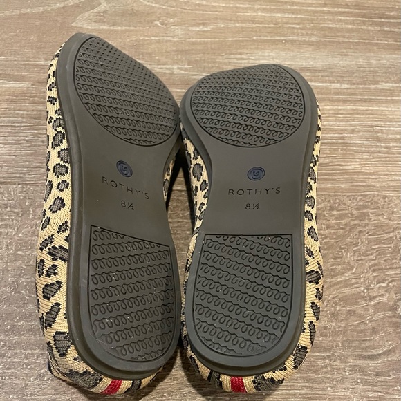 Cheetah Rothy's size 8.5 - Picture 5 of 6
